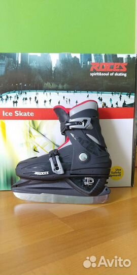 Коньки хоккейные детские