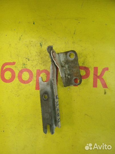 Петля капота левая Mazda Familia bhalp