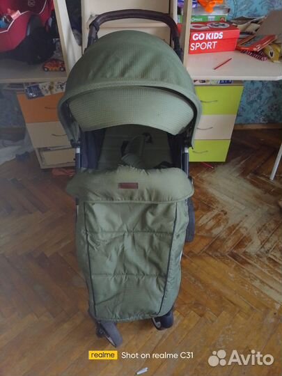 Прогулочная коляска