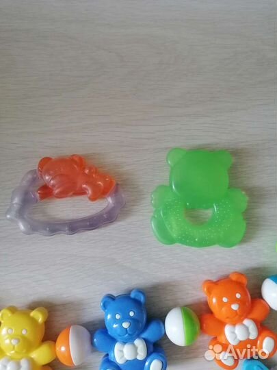 Горшок, погремушки, прорезователи