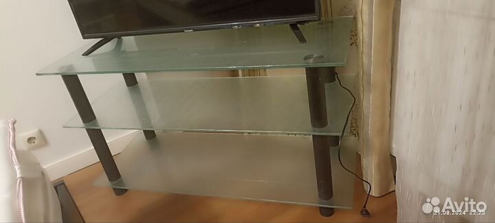 Тумба под телевизор стекло