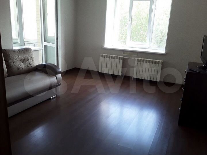 2-к. квартира, 60 м², 3/14 эт.
