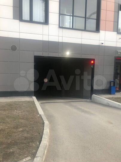 Машиноместо, 13 м²