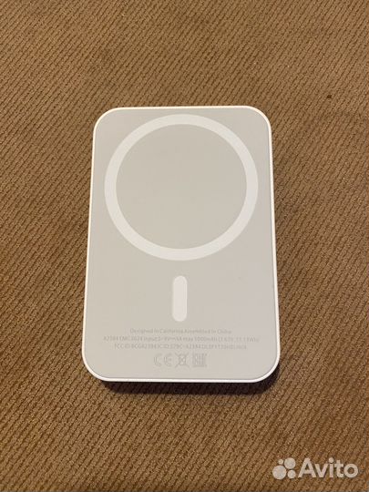 Повербанк с беспроводной зарядкой
