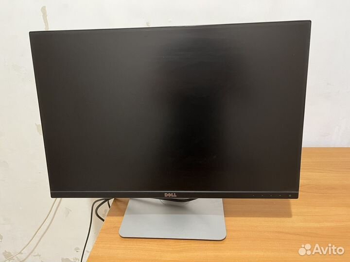 Монитор Dell U2415 (1920x1200)