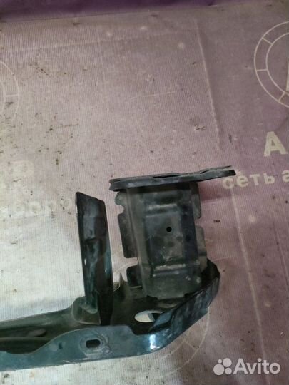 Усилитель бампера передний Mitsubishi Outlander Xl