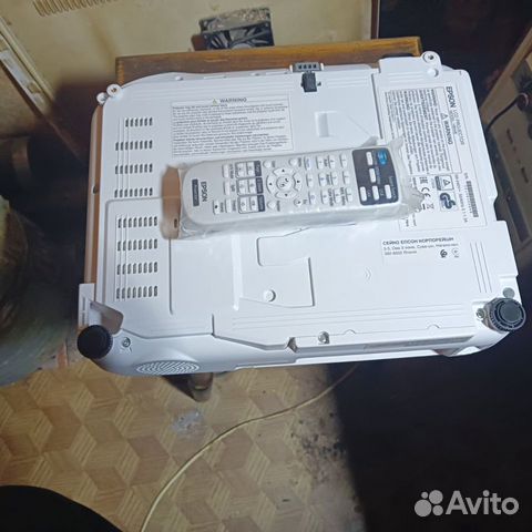 Epson LCD projector EB-W42 с WiFi