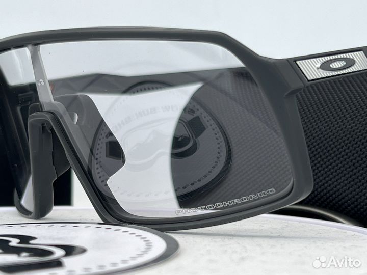 Солнцезащитные очки Oakley Sutro Photochromic