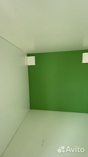 Книжные полки навесные