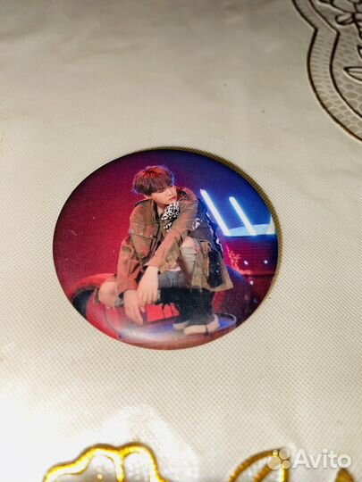 Значок Bts Suga