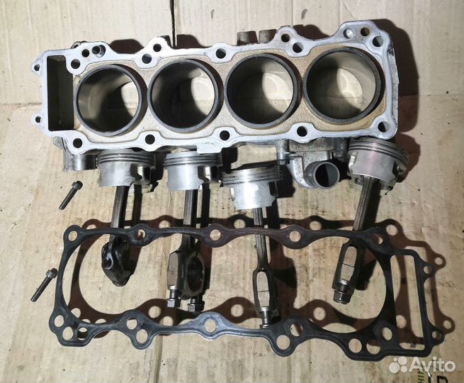 Запчасти suzuki gsx r600 srad