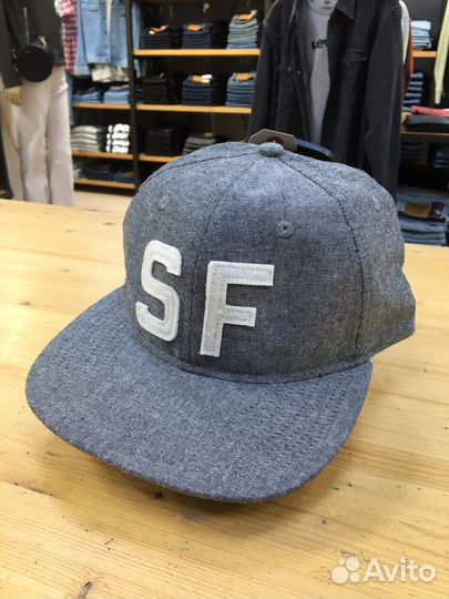 Бейсболка мужская Levis