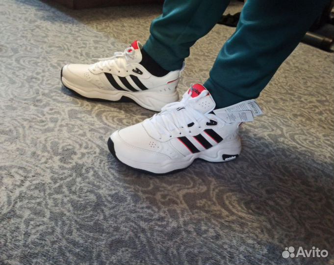 Кроссовки Adidas Strutter
