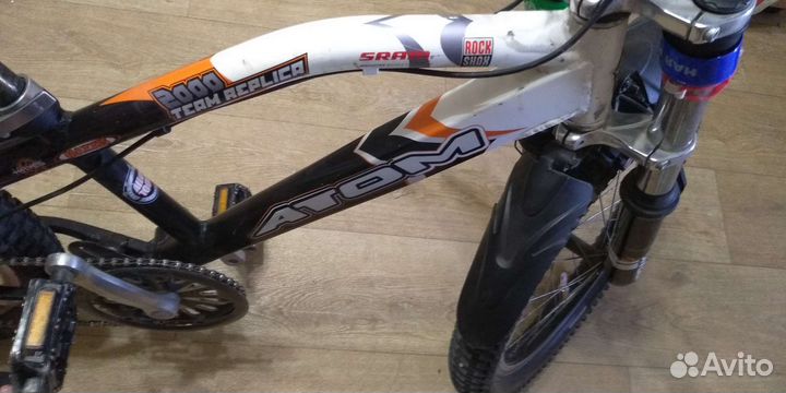 Велосипед детский atom Team replica 2000