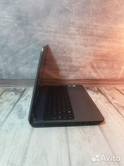 Ноутбук HP Pavilion / 4gb DDR3 / Соrе i3-4005u