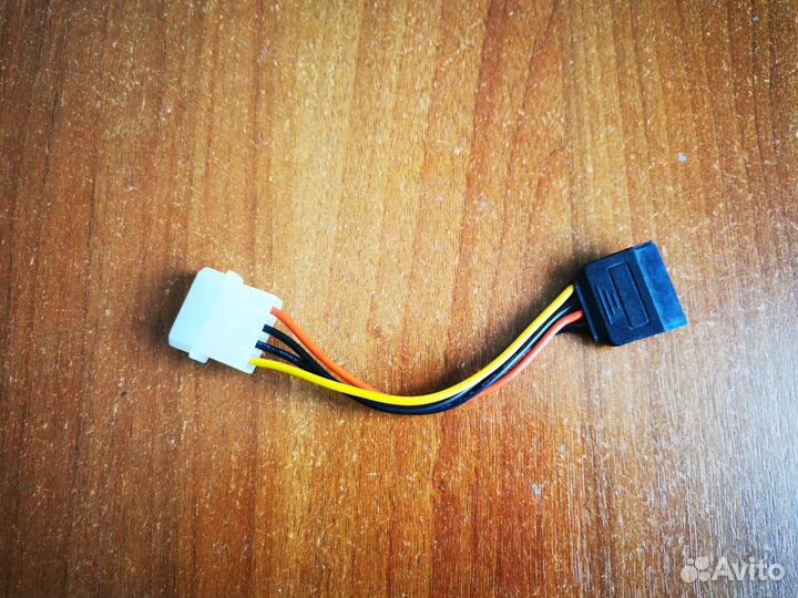 SATA кабель / Новый