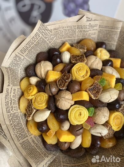 Съедобные букеты из сухофруктов и орехов