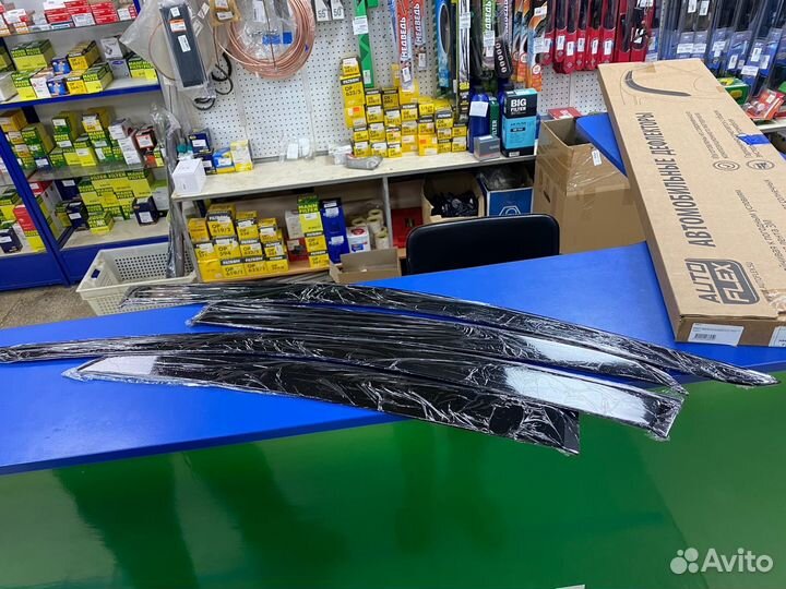 Дефлектора ветровики 4 шт. Ford Focus II