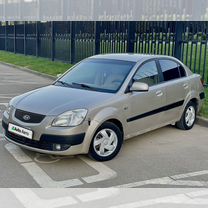 Kia Rio 1.4 MT, 2006, 215 000 км, с пробегом, цена 405 000 руб.