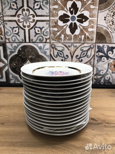 Набор тарелок