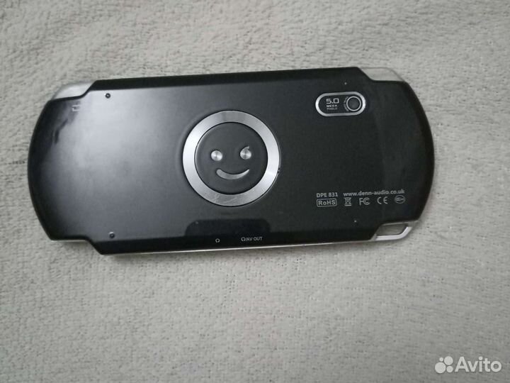 Портативная 2D приставка psp denn