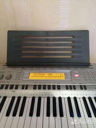 Синтезатор Casio WK-200