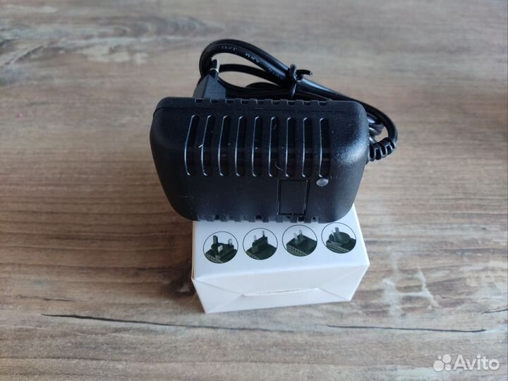 Зарядное устройство 15 Вольт 1 Ампер 15 Ватт / бп