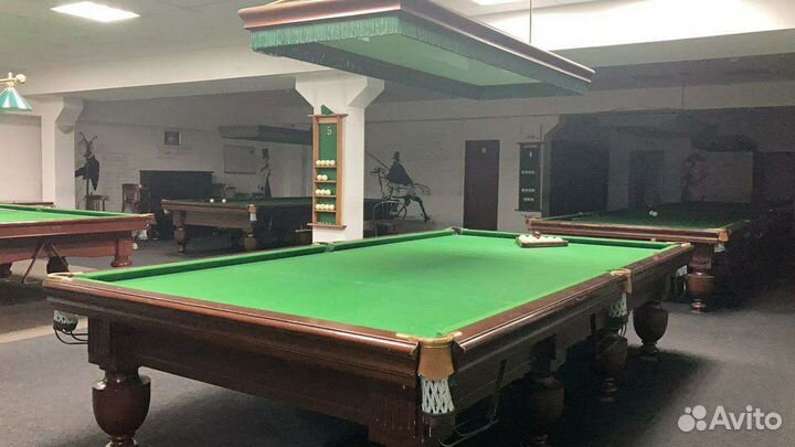 Администратор бильярдного клуба