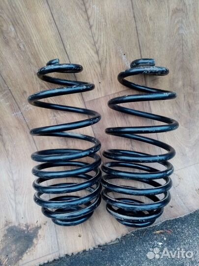 Пружины задние