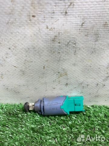 Датчик педали сцепления Renault Fluence седан 1.6