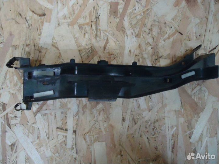 Кронштейн Volkswagen Passat CC cawb 2009