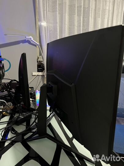 MSI 2K 165гц 27 дюймов