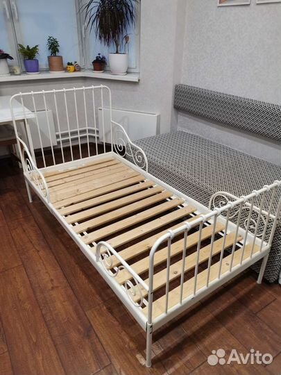 Детская кровать IKEA с матрасом