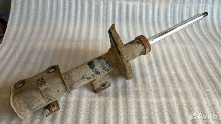 Амортизаторы suzuki grand vitara 2008