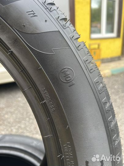 Pirelli Scorpion Winter 285/45 R22 и 325/40 R22