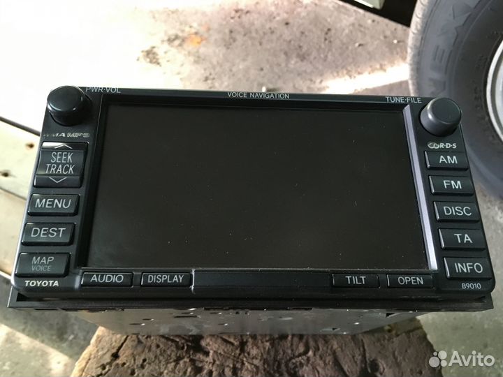 Автомагнитола Toyota Hilux 2009г, оригинал, б/у