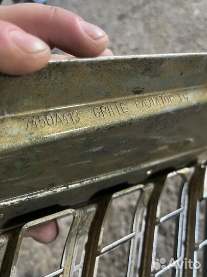 Решетка радиатора Mitsubishi Pajero Sport II