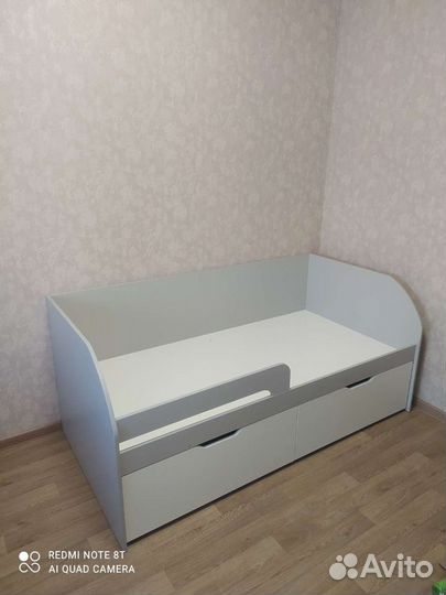 Мебель в детскую комнату