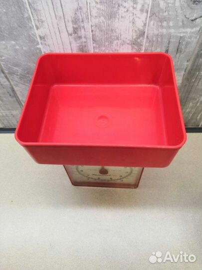 Весы с емкостью