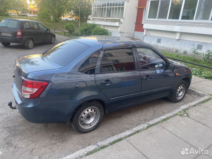 LADA Granta 1.6 МТ, 2013, 55 900 км