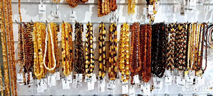 Янтарные бусы