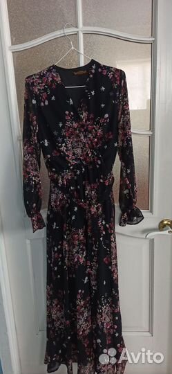 Пальто, платья