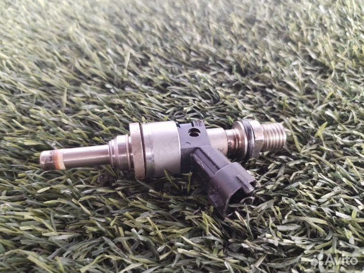 Форсунка топливная Porsche Cayenne 957 M48.01 2009