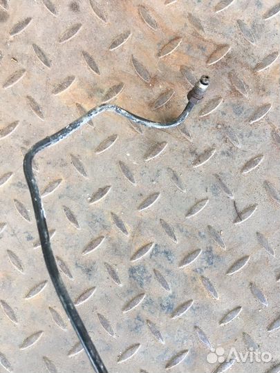 Трубка тормозная передняя правя Renault Laguna 2