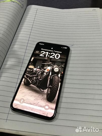 iPhone X, 256 ГБ