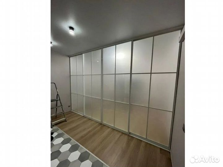 Раздвижная перегородка на заказ