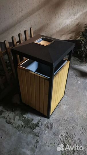 Урна для мусора уличная