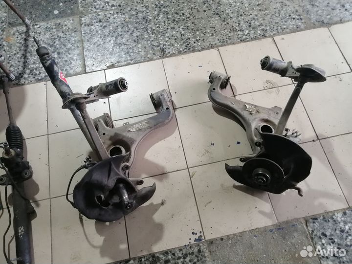 Поворотный кулак Mercedes benz w210