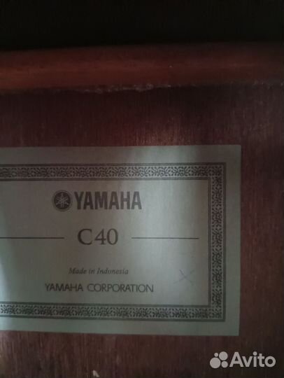 Классическая гитара yamaha c40