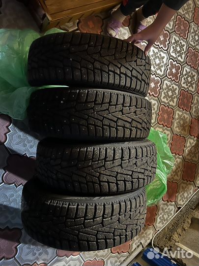 Roadstone Winguard WinSpike 205/55 R16 94T